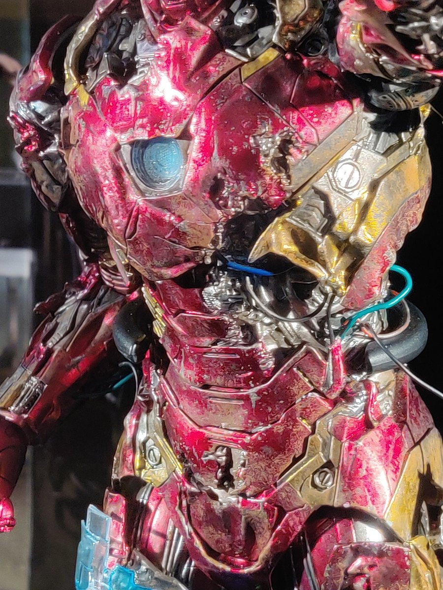 VinzChing's tweet photo. 【Spider-Man: Far From Home - 1/6th scale Mysterio’s Iron Man Illusion Collectible Figure】
“If you were good enough, then maybe Tony would still be alive…”
#HotToys #Collectibles #SixthScale #Marvel #MarvelStudios #SpiderMan #FarFromHome #SMFFH #Mysterio #IronMan https://t.co/429iZVzE1F
