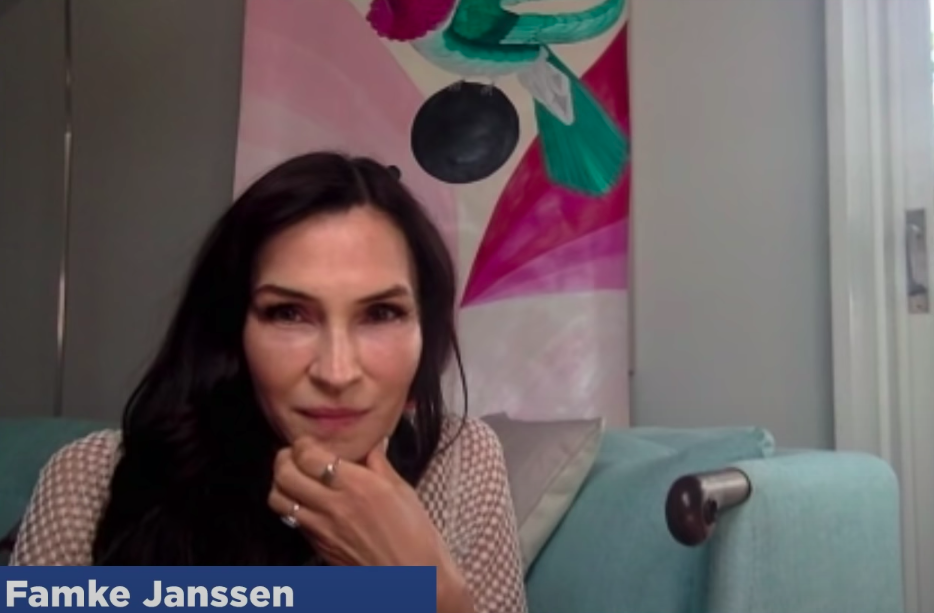 ReactionsFamke's tweet photo. She's a mood https://t.co/fjjfj8CeAD
