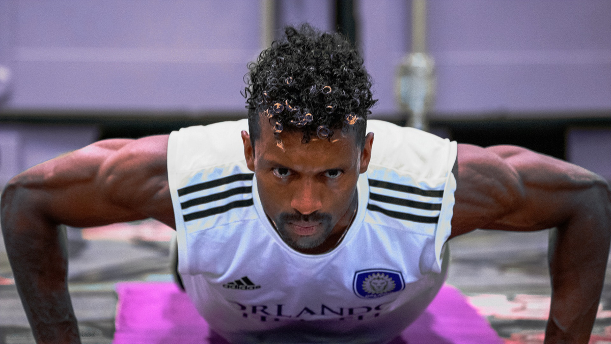 Mama said knock you out... 
#GameDay on #ESPN2 at 8pm... #BeatMontreal let the knockouts begin...