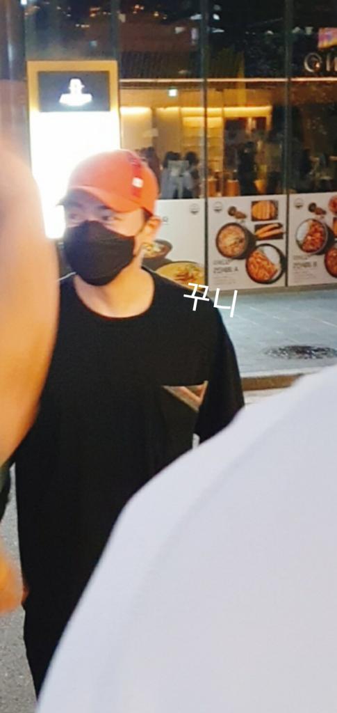 chojungseokph's tweet photo. LOOK: Jo Jung Suk, together with the #HospitalPlaylist male lead casts, were spotted yesterday in Daehak-ro to support Jeon Mi Do's musical—Maybe Happy Ending. | via winter_419 &amp; _gguni26 Twitter users https://t.co/UtPVITioqy