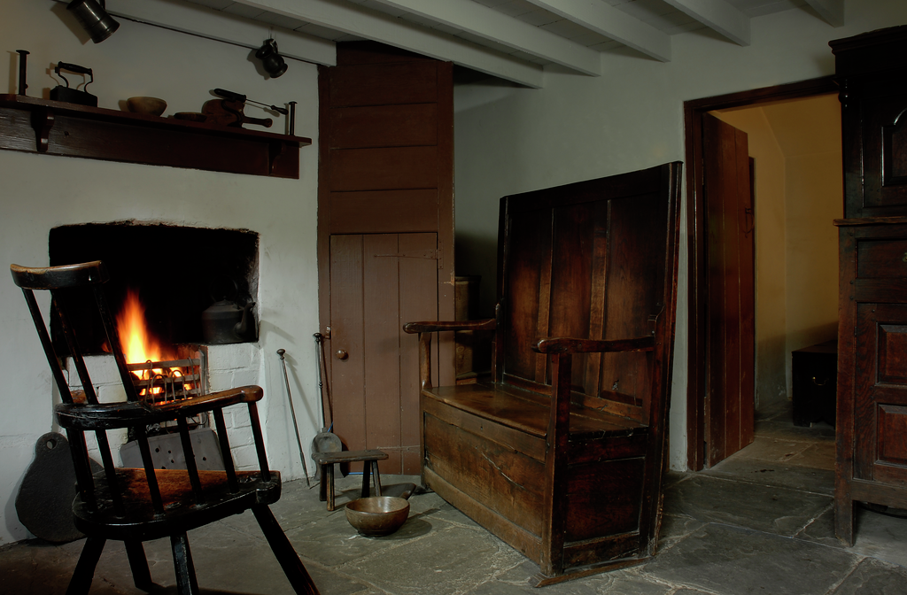 3/9 Of all the houses built for this purpose, these were the smallest. However, workers were very keen to move in as wages were good and the houses were a great improvement on the cottages of the period.