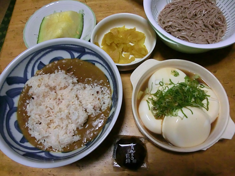 青木一三 1日1食で今日もお腹いっぱい 今日の1日1食 カロリー少ないんじゃない カレー いつもより少ない 高級品みたいだけど賞味期限切れの豆腐 もりそば 漬物 お饅頭 メロン 落花生 普段カロリー計算をしていないから予想だけど 男子の1日の必要 青木一三 1日1食で今日もお腹いっぱい 今日の1日1食 カロリー少ないんじゃない カレー いつもより少ない 高級品みたいだけど賞味期限切れの豆腐 もりそば 漬物 お饅頭 メロン 落花生 普段カロリー計算をしていないから予想だけど 男子の1日の必要