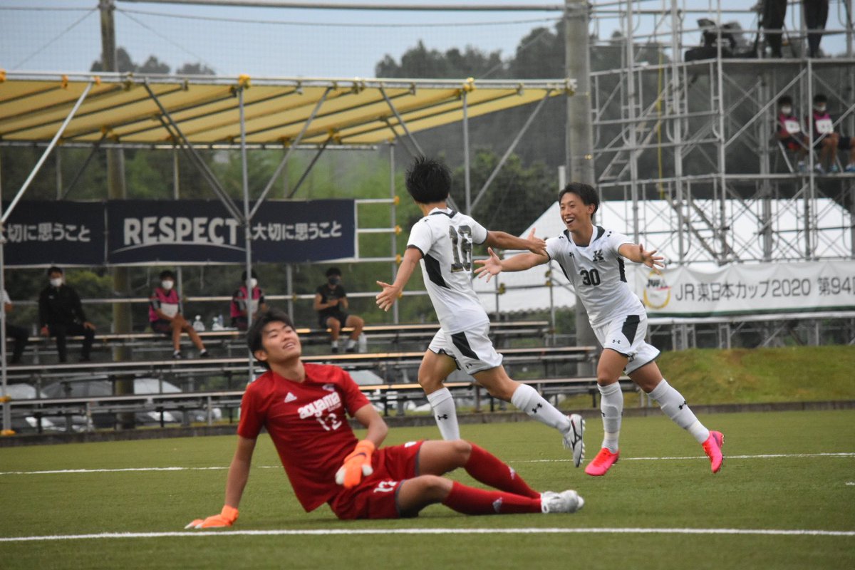 kgufootball's tweet photo. 本日行われた関東リーグ2部 第4節 青山学院大学戦は、4-1と快勝しました！
長澤シバタファリ（1年:東京武蔵野シティFCユース）、橋本丈（1年:興国高校）は揃って関東リーグデビュー戦でのゴールとなりました✨

応援ありがとうございました！！

#関東学院大学
#kgu https://t.co/OzFEVsyIes
