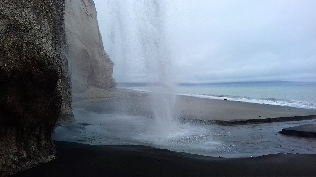 AustroRus's tweet photo. Insel Kunaschir im Juli #Russland Foro: Oksana Riznich https://t.co/j73vNyLM2B https://t.co/mK3q94VSXj