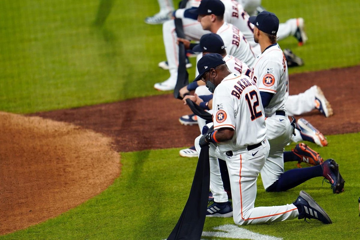 PoojaOnTV's tweet photo. The Astros are the latest Major League Baseball team to show support for the #BlackLivesMatter movement. #abc13 

https://t.co/hrKhp03pTr https://t.co/SrFhOpNAuT