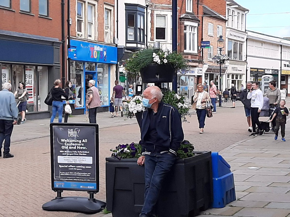 MeltonTown's tweet photo. Just a #NearNormal saunter in #MeltonTown today....
Nice planting in Nottingham St. Pity there’s so few seats in the town - we need a few @Friendly_Bench seating areas! https://t.co/BUsFJrTV0Z