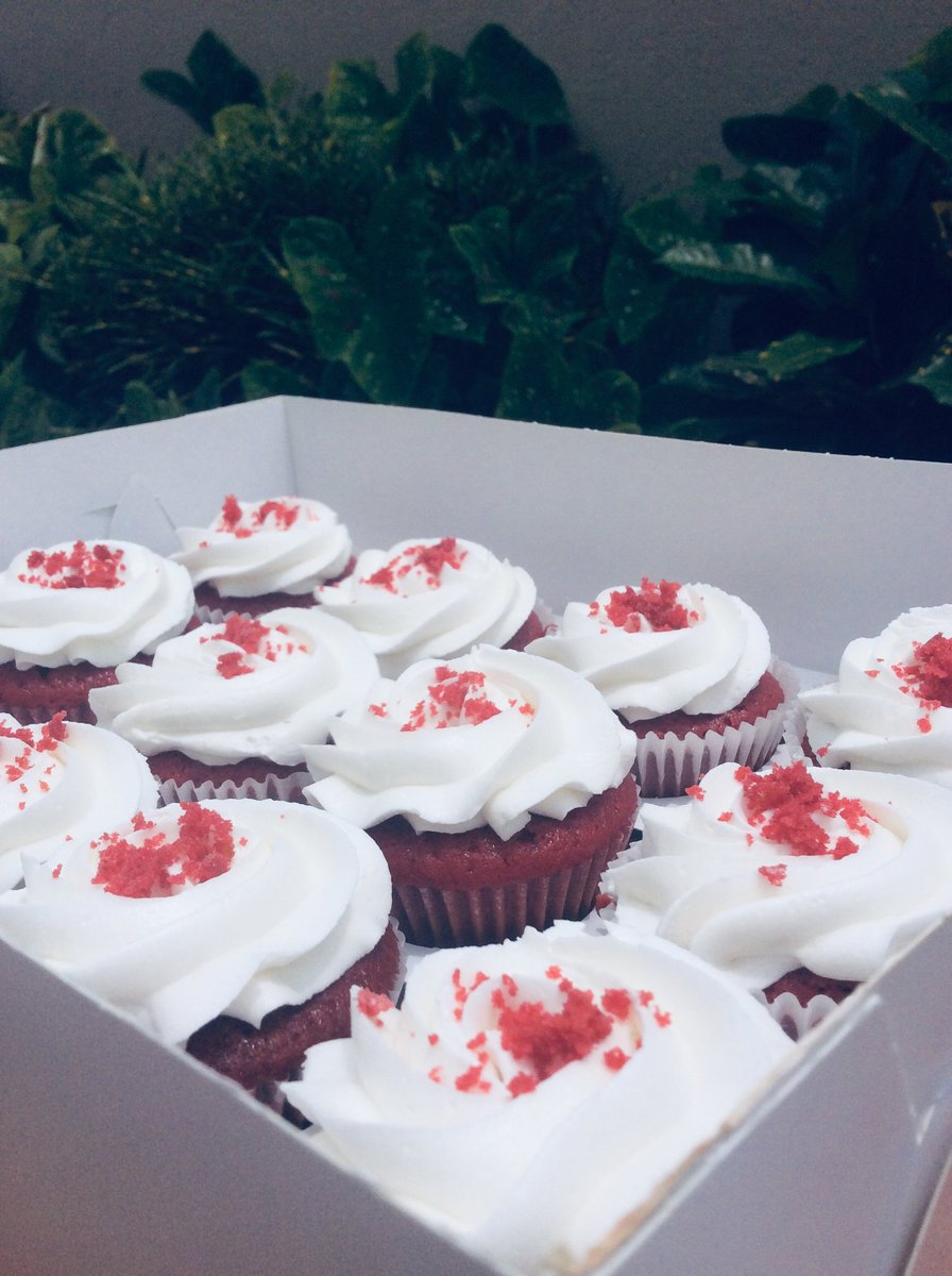 TinsTrays's tweet photo. Kindly retweet 🙏💕
Follow us @TinsTrays 💃
Pre-orders only📌
Kumasi only📌

#kumasibaker #tinstrays #cupcakes #redvelvet https://t.co/7PcfGF2Tun