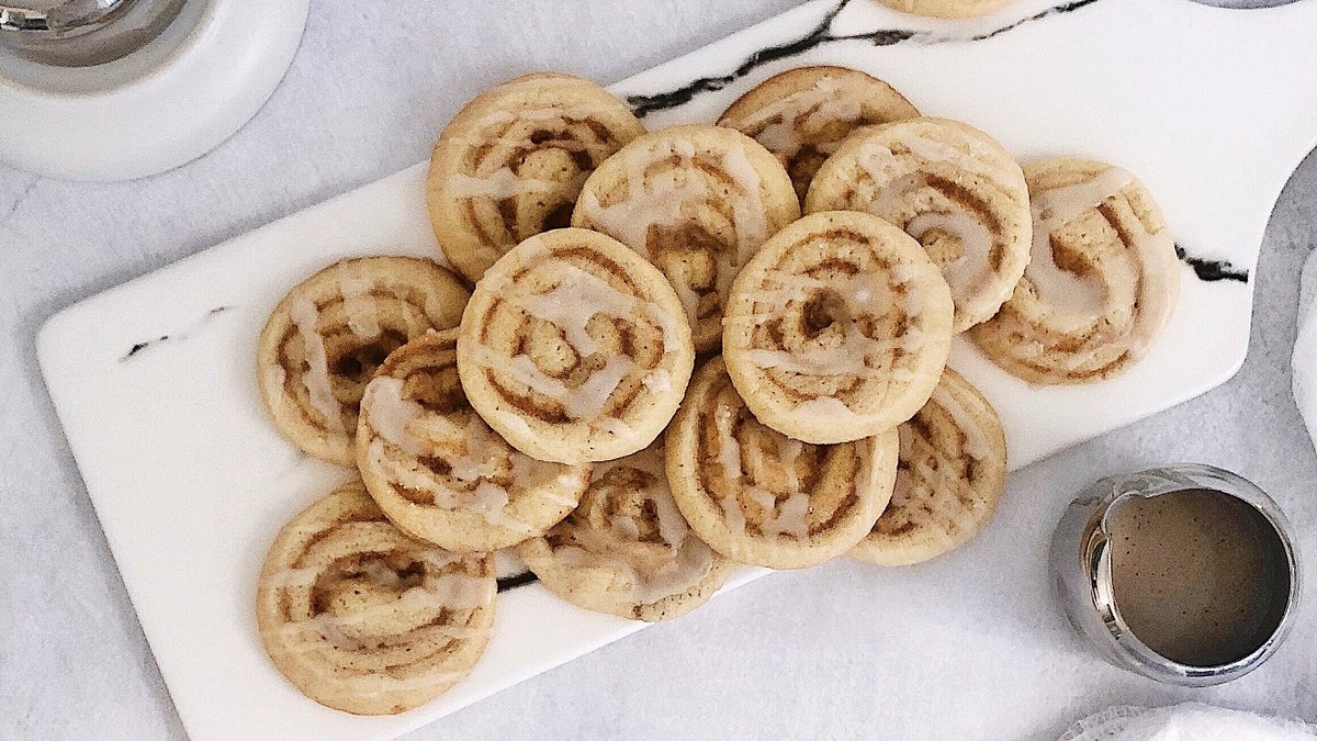 rhealsinger's tweet photo. Looking for a weekend #baking project? Try my new recipe for @LinenChest: cinnamon roll cookies!  https://t.co/O37sAWf9Ek https://t.co/ujrRd3qLSX