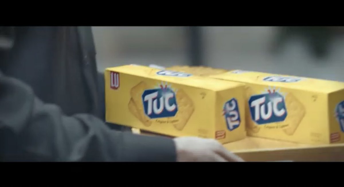 imadcasmi's tweet photo. I remember in my childhood i used to wait for all the mehmaans to go so that i could have those @tucpakistan with tea😂

#HalkaPhulkaTUC https://t.co/sWDIskqKW4