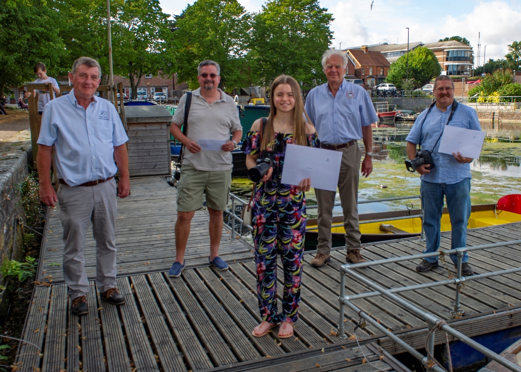 ChichesterCanal's tweet photo. Photo comp winners announced. 1 Dave Standley (kingfisher) 2 Rick Gatley (Basin) jnr Amelia Irons (cows). Big tx to @ImberCourtPhoto for sponsoring 2 prizes. Well done everyone @Discover_Chi @ExpWestSussex @ChichesterPost @ChichesterBID @ChiChamber https://t.co/ttNsTLYvaa