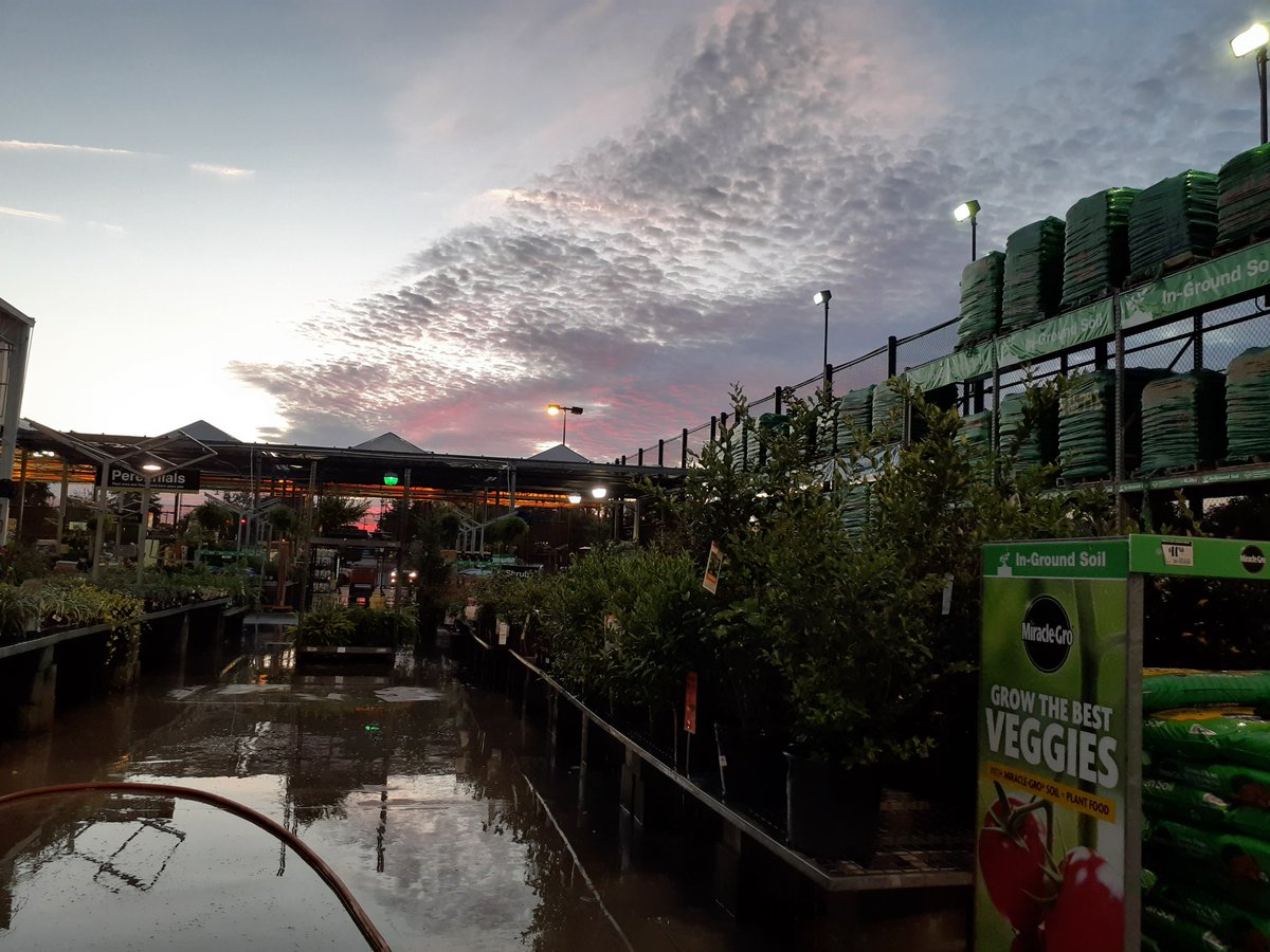 RJaecksch's tweet photo. Good morning Home depot https://t.co/DYjqaUKgWp