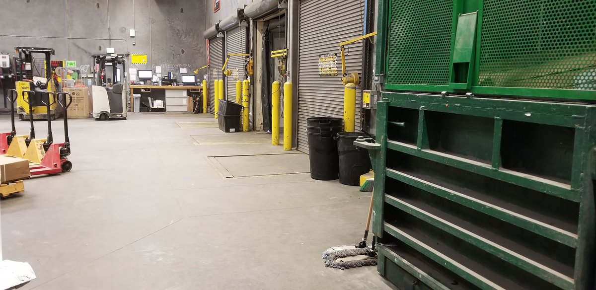 Jesusramirez698's tweet photo. 🗣Super proud of my freight team!! Thank you for another successful night. Rdc truck and Mira Loma done💪🏽👏 bdp and ohm 💯‼ Thousand Oaks store 6662 #onpoint #StrongerTogether https://t.co/fjn21lbtVC