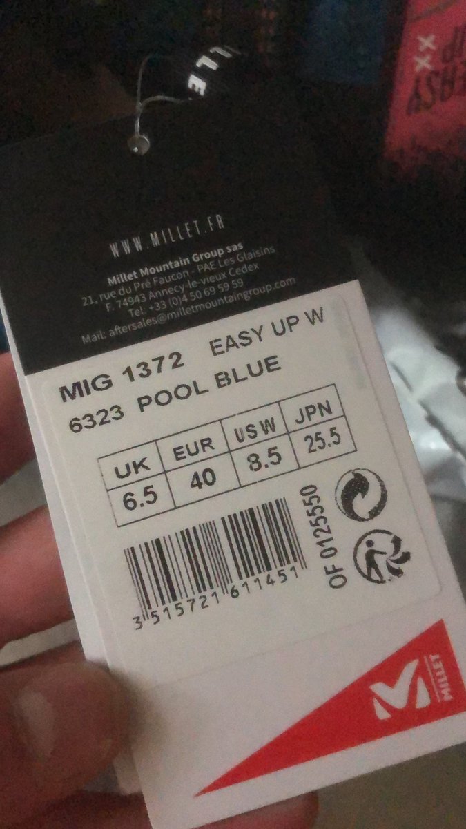 _ern_c's tweet photo. @AmazonHelp I ordered Size 7.5 but was sent 6.5 ... so annoying - is there a quick way to sort this?! https://t.co/6aAiODFLr1