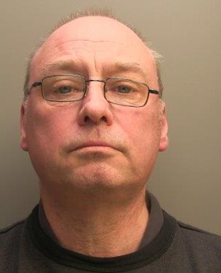 LincsPolice's tweet photo. We are appealing for information to help find James Howe, who is wanted for for breach of Crown Court bail.

It is thought he could be in the Lincoln area.

If you have any information on his whereabouts please contact us us via 101 or by force.control@lincs.pnn.police.uk. https://t.co/O7p6u90YWh