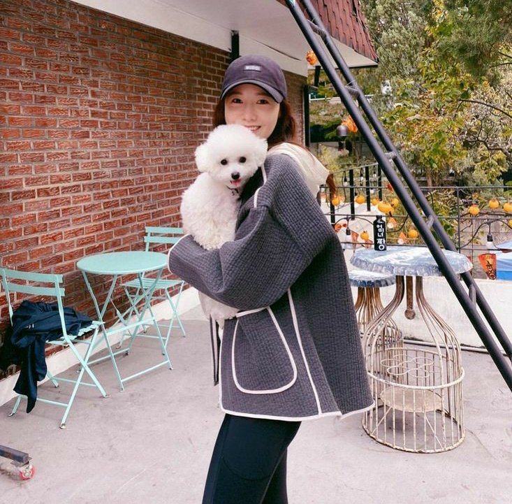 yoonaspics's tweet image. 🐶