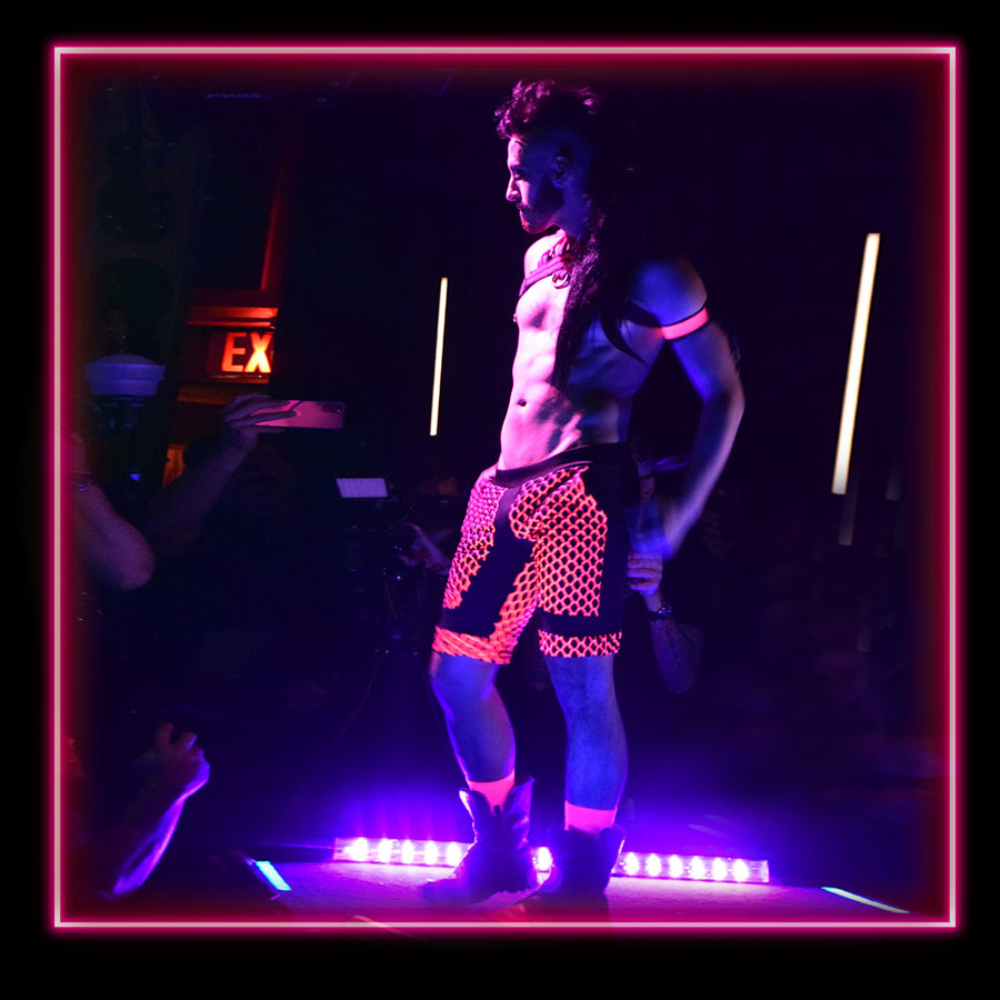 ssTricksApparel's tweet photo. @pantsofsam serving it up in the *ssTricks Chateau Glow🌟 Ooh La La🖤 https://t.co/2Q4W0F9Fic