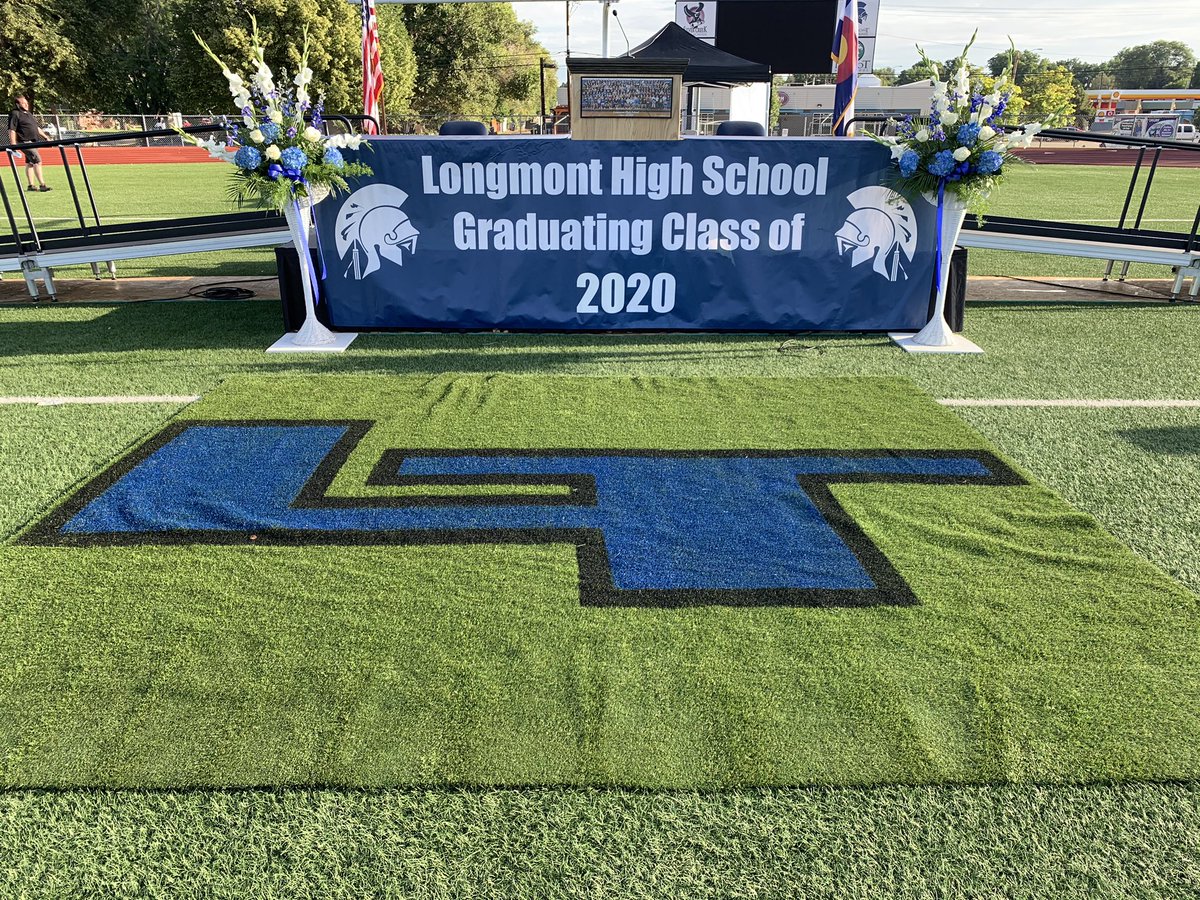 Congratulations Trojans!!! You made it. All of our middle and elementary school students are on their way to where you are today. Taking transition by #StVrainStorm <a href="/LHSTrojanWay/">LHSTrojanWay</a> <a href="/longs_peakms/">Longs Peak Middle School</a>