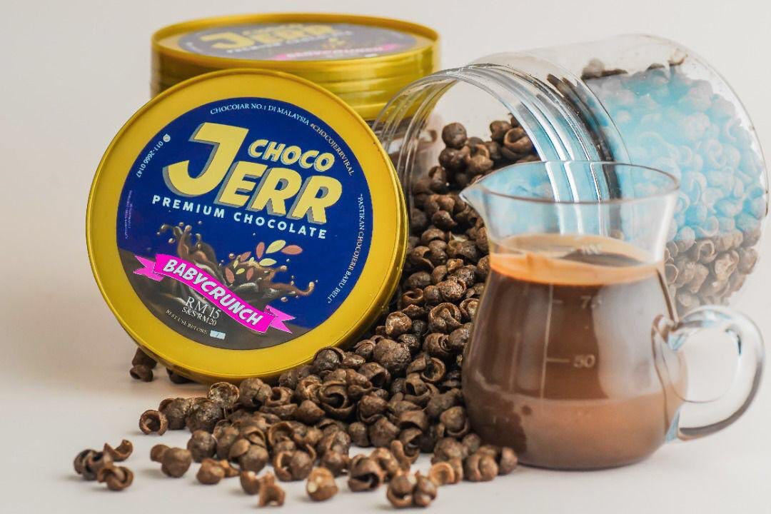azuwan_moaz's tweet photo. Assalamualaikum hi ❗️❗️Kmk ada jual Chocojerr Viral Premium Chocolate.. Kmk ada 3 produk ; original, baby crunch dan paling terbaru Qkiss Chip ❤️❤️

Meh order cepat-cepat sementara stok masih ada.. 

https://t.co/H2k2lfrViP https://t.co/982MVff7P1
