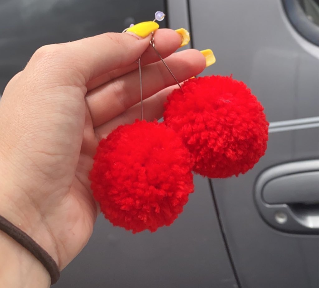 WildRosePoms's tweet photo. Where my red raiders at??👀
•
Medium red poms with short posts
>>$8<<
•
Made these custom for my favorite Texas Tech gal @ashbennett29 
•
DM me to order!!
xoxo -em 💋 https://t.co/kaMMLB527f