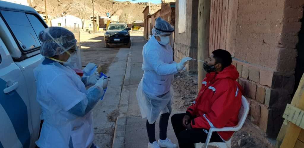 GobiernoJujuy's tweet photo. #Jujuy: Rastrillaje masivo en toda la Provincia.
https://t.co/iLTI9kgwyW #QuedateEnCasa https://t.co/zMoWh7ANQz