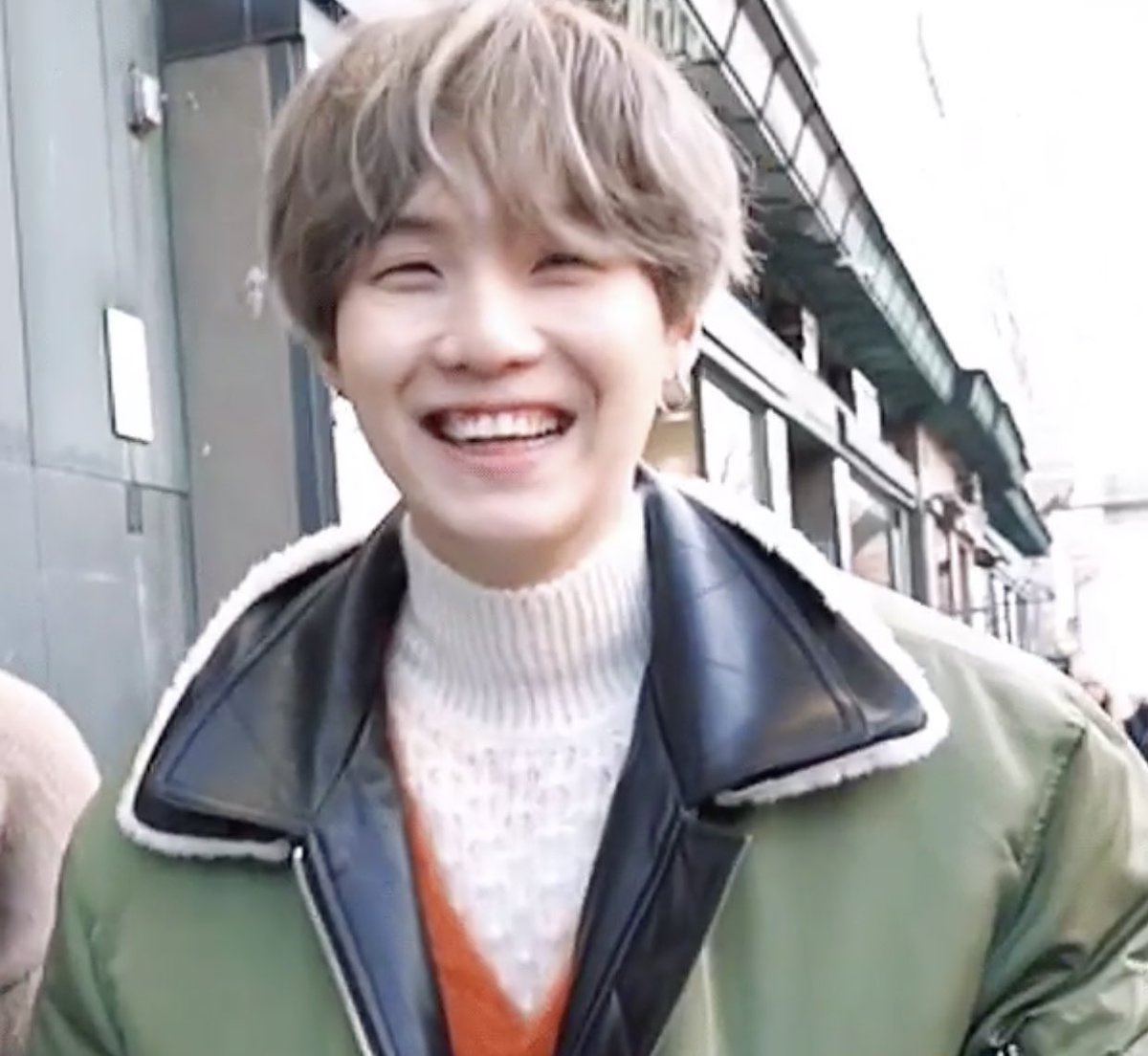 sugazis's tweet photo. ITS 10K DAYS OF YOONGI https://t.co/8o0CiL3aW4