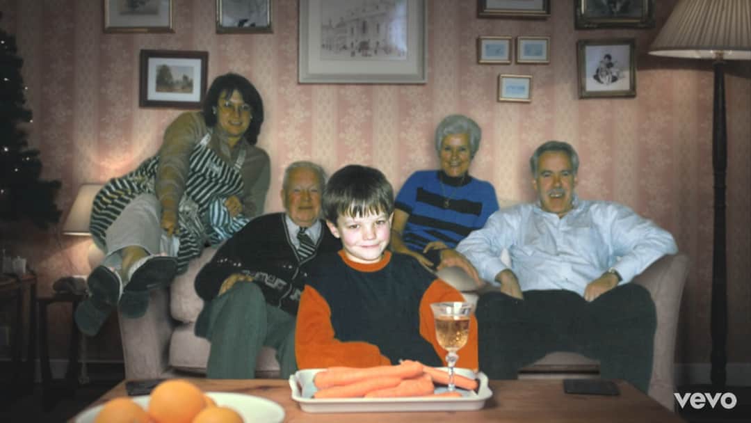 suecr777's tweet photo. Apesar de los años me sigue doliendo está escena de story of my life como la primera vez que la vi
#OneDirection2020
#10yearsOf1D
#10YearsOfOneDirection
#10YearsWithOneDirection
#1D
#DIRECTIONERSBREAKTHEINTERNET https://t.co/F0j1ApCAfl