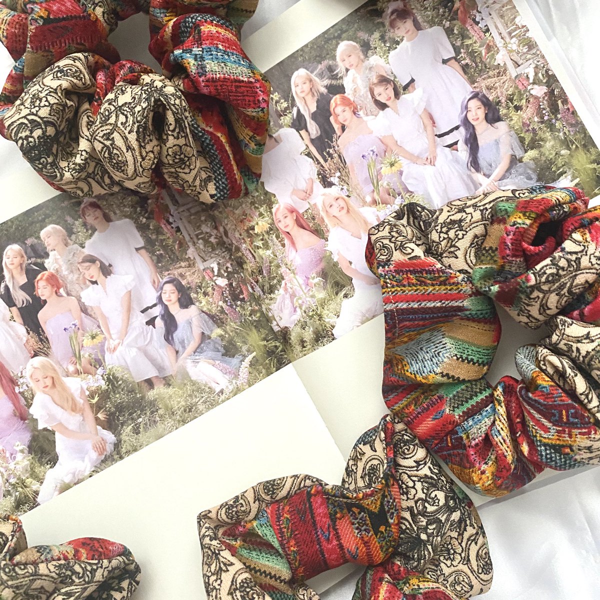 iamsilkstudios's tweet photo. The More &amp; More Scrunchie https://t.co/3HWi3vP79u