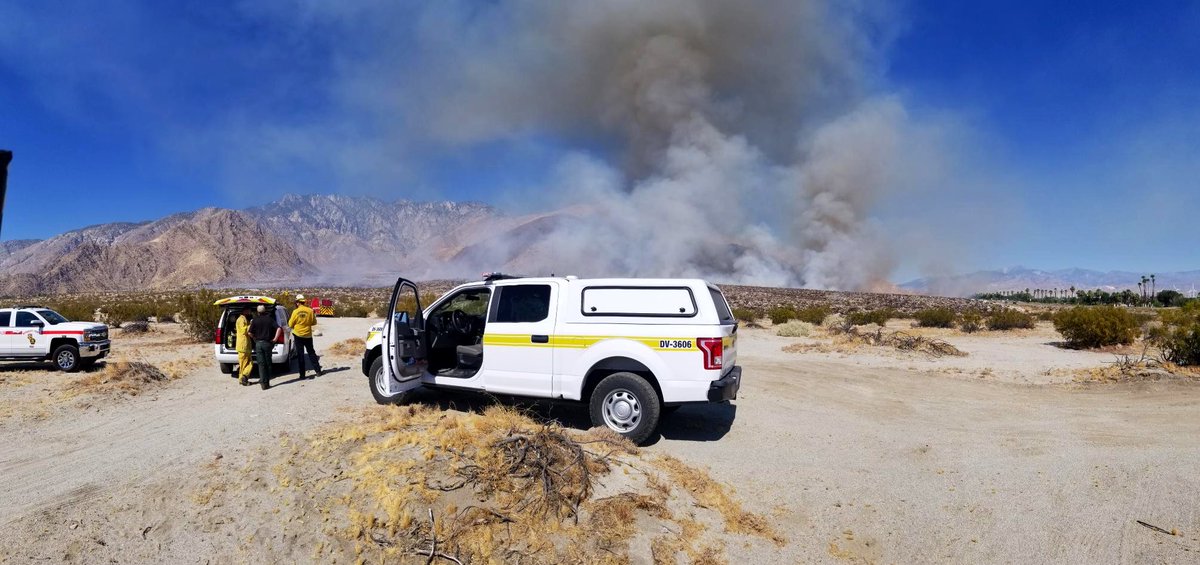 SanBernardinoNF's tweet photo. PALM SPRINGS — US Forest Service firefighters are in assisting @PalmSpringsFire @BLMca in the #TramFire.
Currently at 100 acres and 0% containment. https://t.co/3WvPAh5Qul