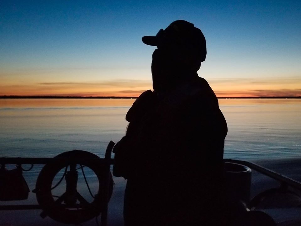 USCG's tweet photo. #WeekendWarriors #USCGReserves #OnTheJob #SummerProgram
#USCG reservists augment active duty personnel on many weekends and often times during the busy summer boating season.
(U.S. Coast Guard photos by Petty Officer 1st Class Amber Howie) https://t.co/2m85pNkQL9