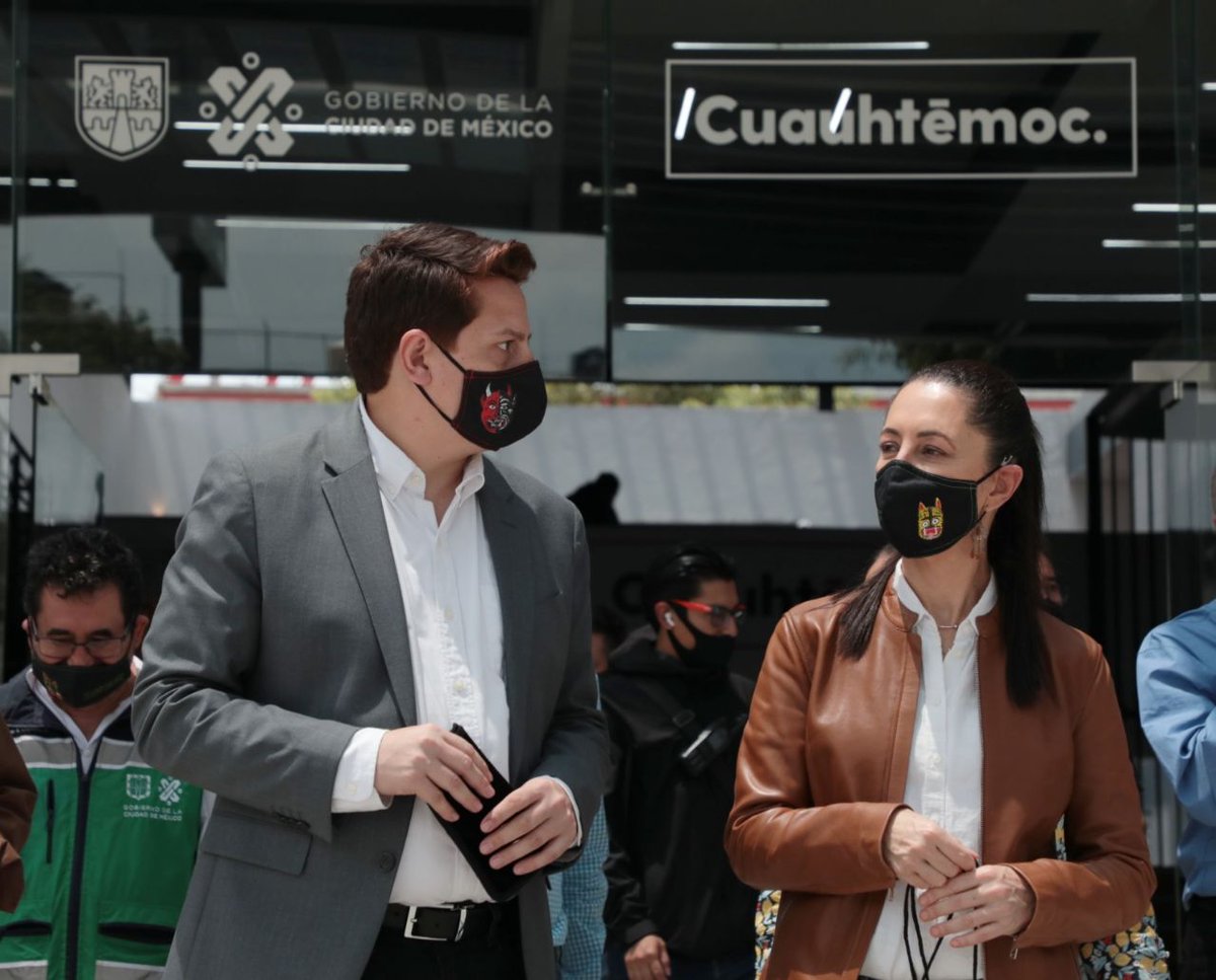 nenulo's tweet photo. Agradezco la coordinación y el acompañamiento de @Claudiashein, con quien reinauguramos el Mercado San Juan Curiosidades. Un esfuerzo #EnEquipo, con una inversión de 38 millones de pesos, que permitirá reactivar la economía de 176 familias de locatarios, con #NuevaNormalidad. https://t.co/Keuv3MmZqh