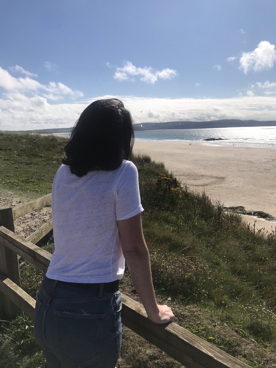 niamhsees's tweet photo. Only way to end an incredibly inspiring two day intro to @Ambition_Inst #FutureLeaders #Cohort2020... &amp; I thought leadership was lonely - just met my tribe in #PLG9 w/ @MrsHannahBlake @isaacmoore7 @feena_patel @Shortbump @Bevan2Bevan @LPLFlippedEng +some🌟 https://t.co/kW0TbZoZN1