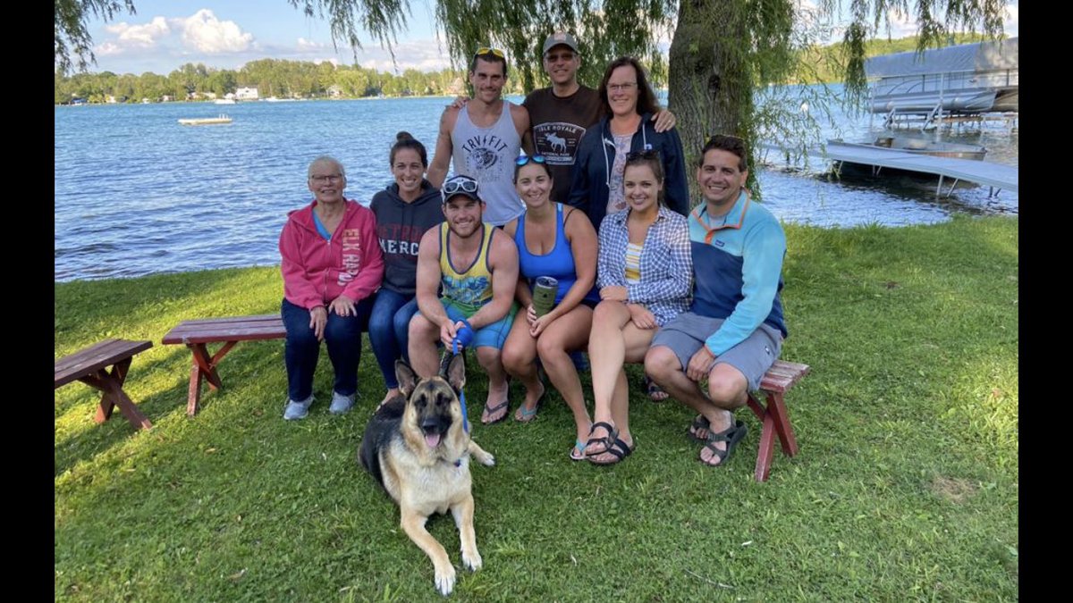 What a great vacation up north with the family. ❤️☀️🏌🏻