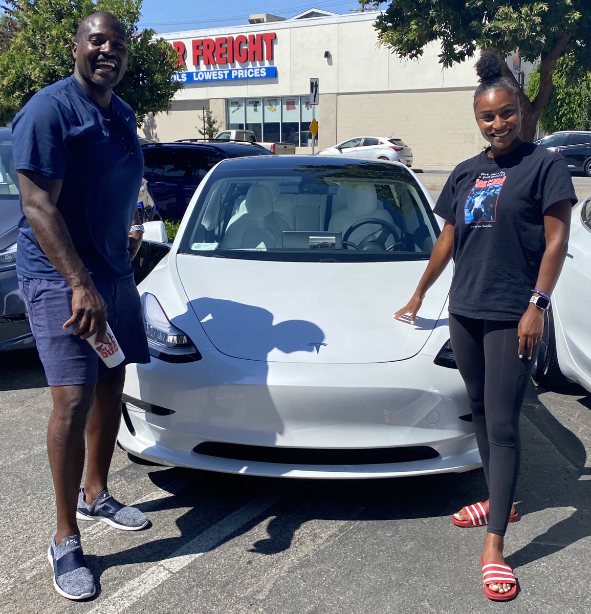 marcelluswiley's tweet photo. “Everyday is a cause for celebration!” 🙌🏿👏🏿🙌🏿
Congrats to my first love who has the biggest ❤️ I know! Monk-Monk keep showing the world your greatness & know that our love & support for you is eternal! #ourpromise #wileyway https://t.co/kGWWmbQ4cA