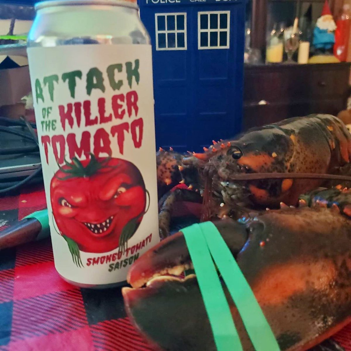 BeerWildHeaven's tweet photo. Killer combo! π
π¦
πΈ: @HappyJup
#attackofthekillertomato #serveyourneighbor https://t.co/sNMD5bof2p