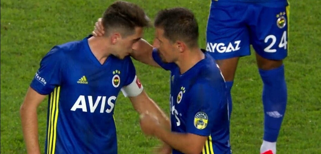 Her son yeni bir başlangıçtır...teşekkürler  büyük kaptan  herşey için hırsın hiç bitmesin 💙💛 #EmreBelözoglu