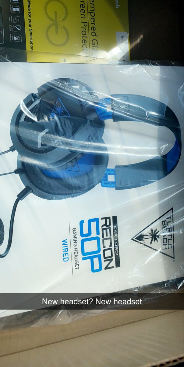 RebelHunter9's tweet photo. Ayeee. New headset. Can’t wait to stream this week! 

@Witness_Plays 
@CrispiiPlays 
@AstrigOnTwitch 
@ColonAyden 
@DominicSims1 https://t.co/dApZ5ef9IV