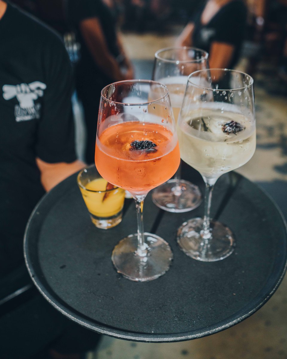 Brunch cocktails are our favorite food group🥂 Join us for brunch &amp; mimosas every Saturday &amp; Sunday from 9am-3pm🍾
#DevotedToTheCraft #UnionKitchenTap