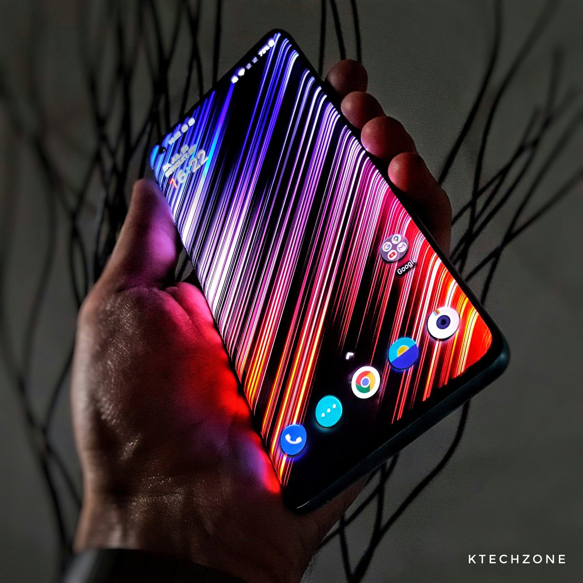 KTZ_KTechZone's tweet photo. That's one of the reasons why @oneplus is calling this a FLUID AMOLED DISPLAY👀 Colors flow over to my hand🙃 Got it?😂🤣 @OnePlus_BE
@OnePlus_BEFR @oneplus_fr
#oneplus #oneplus8pro #fluidamoled #neversettle #oneplusnord #oneplus8 https://t.co/VAUv4mw2Nv