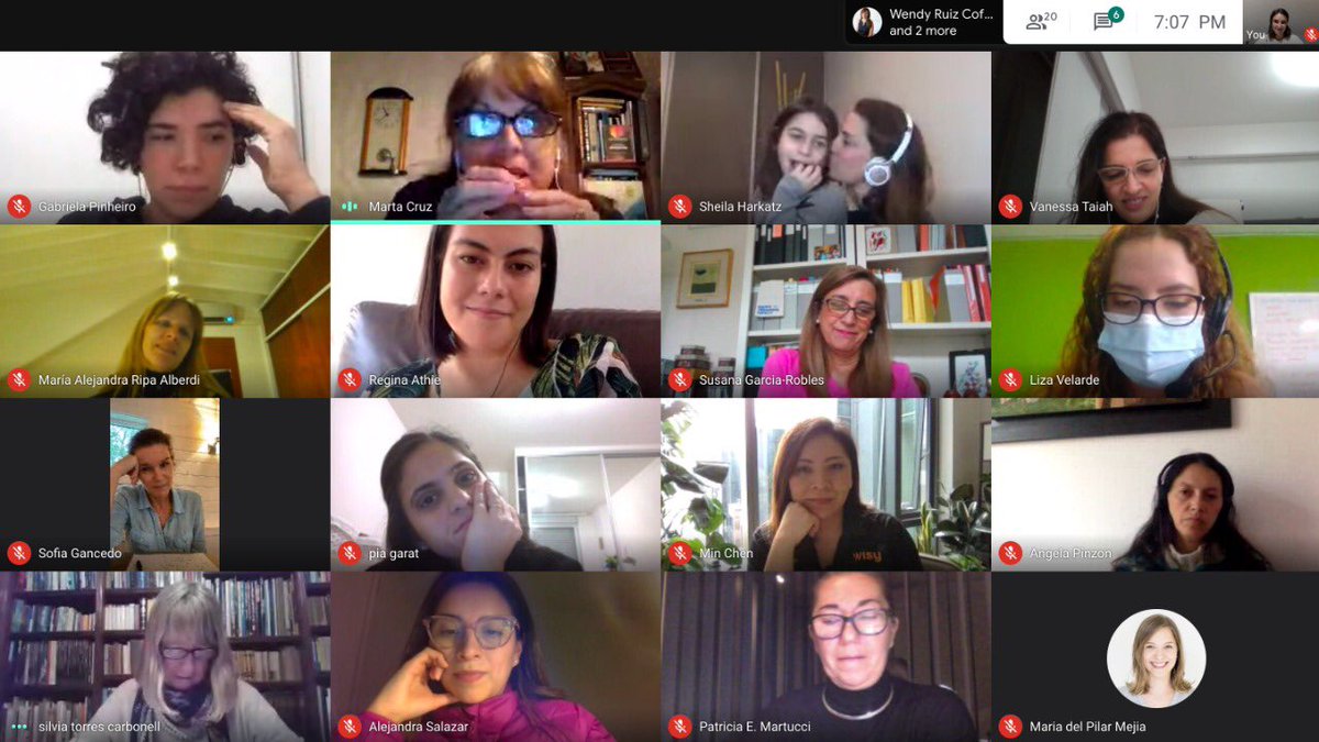 vanetaiah's tweet photo. Muchas Gracias @WeXchange @EmprendedoraLAC @SilviaTorresC @marta_cruz @RoblesSusanaro por invitarnos a este primer encuentro de mujeres de la región con @RipaAle y @Patomartu2 . Un placer la charla y una admiración total x todas las participantes !!
Ya esperamos el segundo!!💪 https://t.co/WMOeHxI8Vp