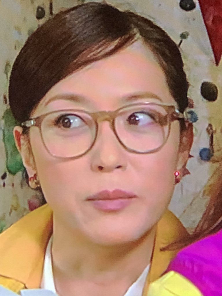 科捜研の女 沢口靖子さん 若村麻由美 さんのメガネ 姿が可愛いです ゴーストライターの殺人取材 T Co t6wuuize Twitter