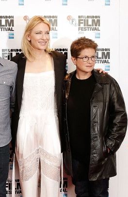 14. On the last day of Carol shootings Cate invited Phyilis Nagy to her trailer. It was super cold, and then she offered her a drink. Phyilis though she’ll get a soda but Cate gave her Vodka. “We are rocks”. She said. Nagy added: “just like she played Carol”.