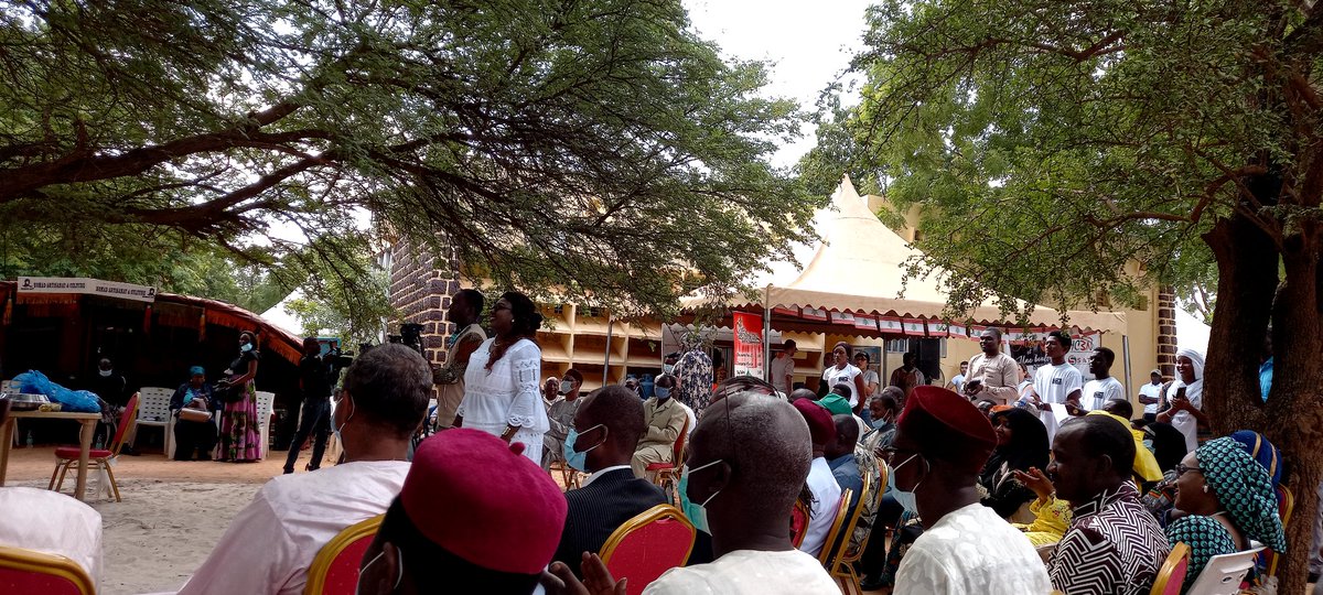 Hippolytetweets's tweet photo. Félicitation !!! à SAT ainsi que tous les partenaires de la 2ème édition de  Mille et Une Bouffes...un programme d'activités bien réfléchi...Merci à @OngMedcom  et @WHHNiger pour le dépistage hypertension et diabète des maladies qui font de plus en plus des dégâts ...NutriSanté. https://t.co/4ScX1WF7Vy