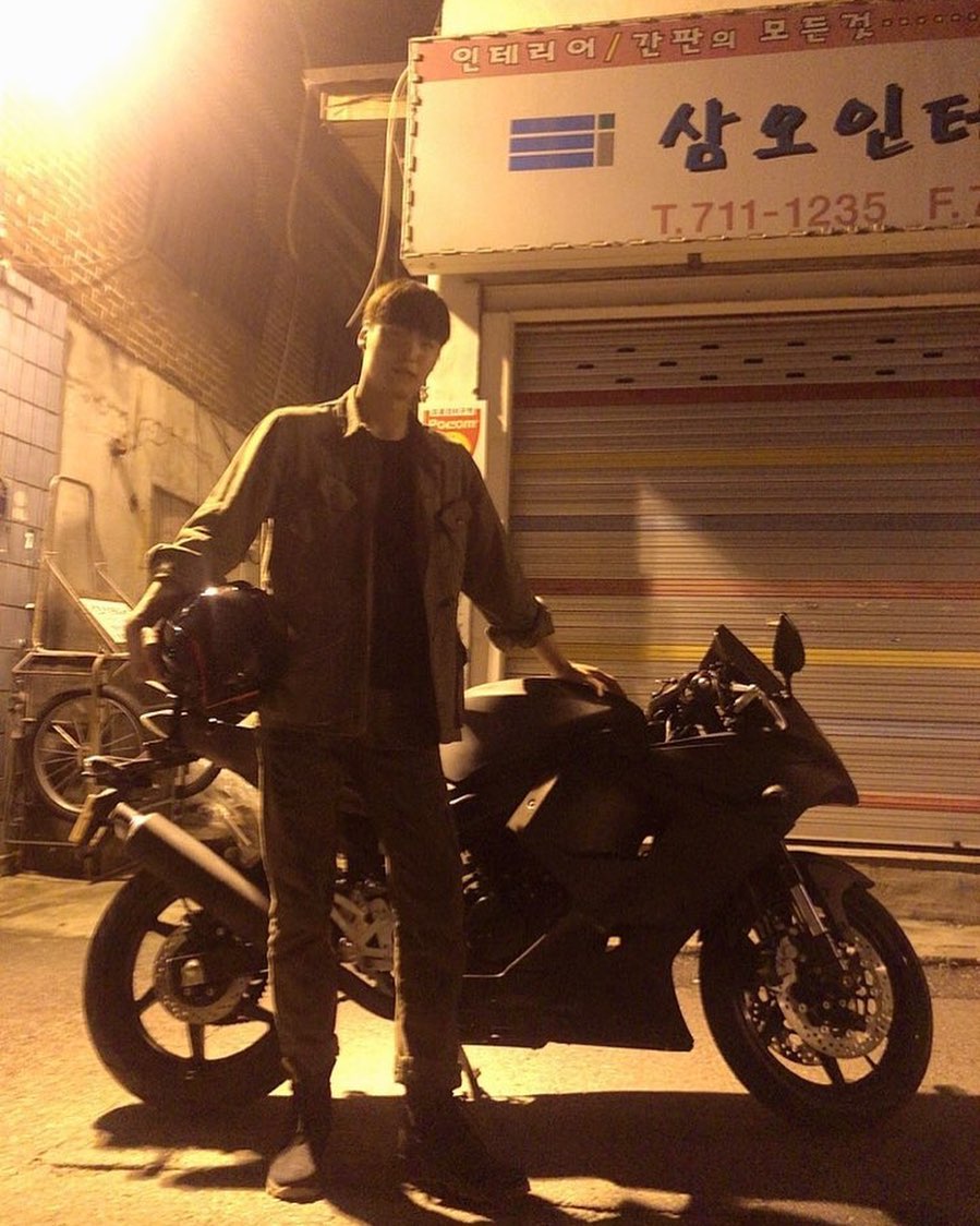 hwan950221's tweet photo. 20200726 이태환 인스타그램 업뎃 ❣
#이태환 #LeeTaeHwan #우아한친구들 #주강산
https://t.co/Wi2YpMlNkQ https://t.co/Q1Io1Gbtjq