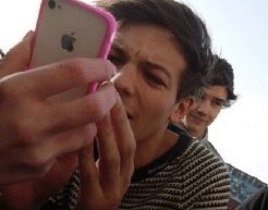 alwxysgoldenn's tweet image. One Direction watching how their own fandom declared war on them: #OneDirectionVSDirectioners