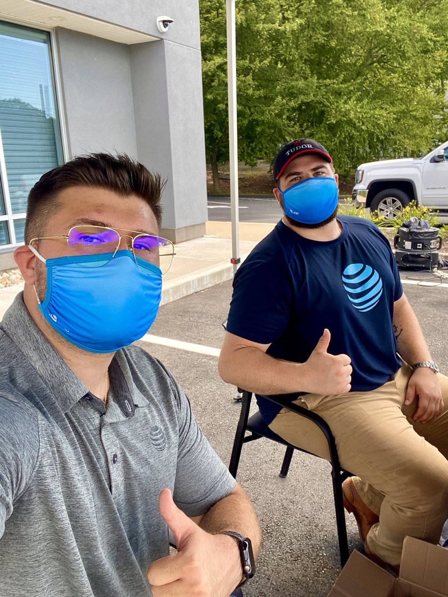 SEL_Maxim's tweet image. Switch Over Saturday has never looked so good! @keroninc @JPotter24 @MightBeMikeB #SWITCHoverSATURDAY