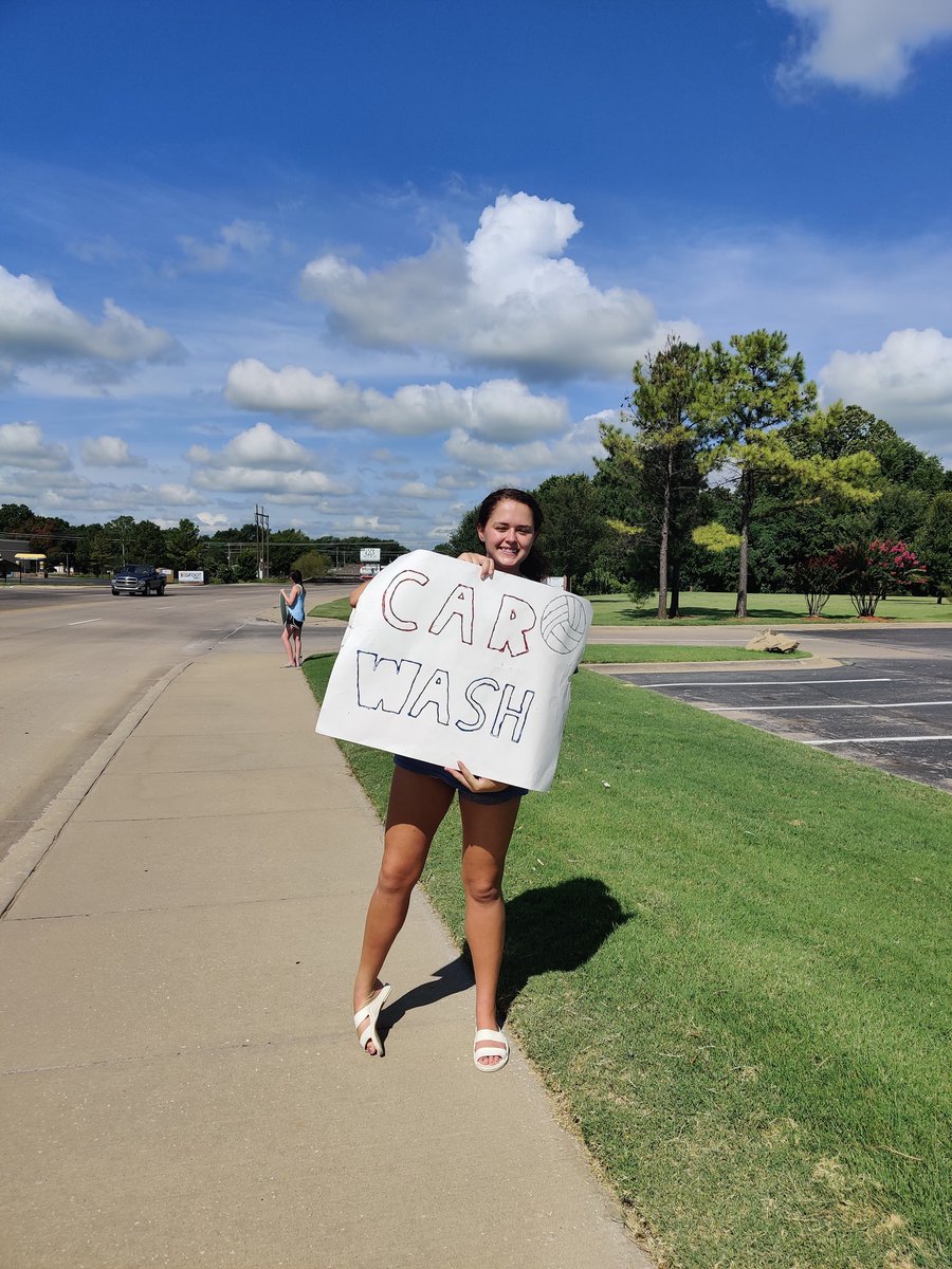 baughmanniki's tweet photo. Come support Collinsville Volleyball at American Bank. https://t.co/HBAlfPBEvH