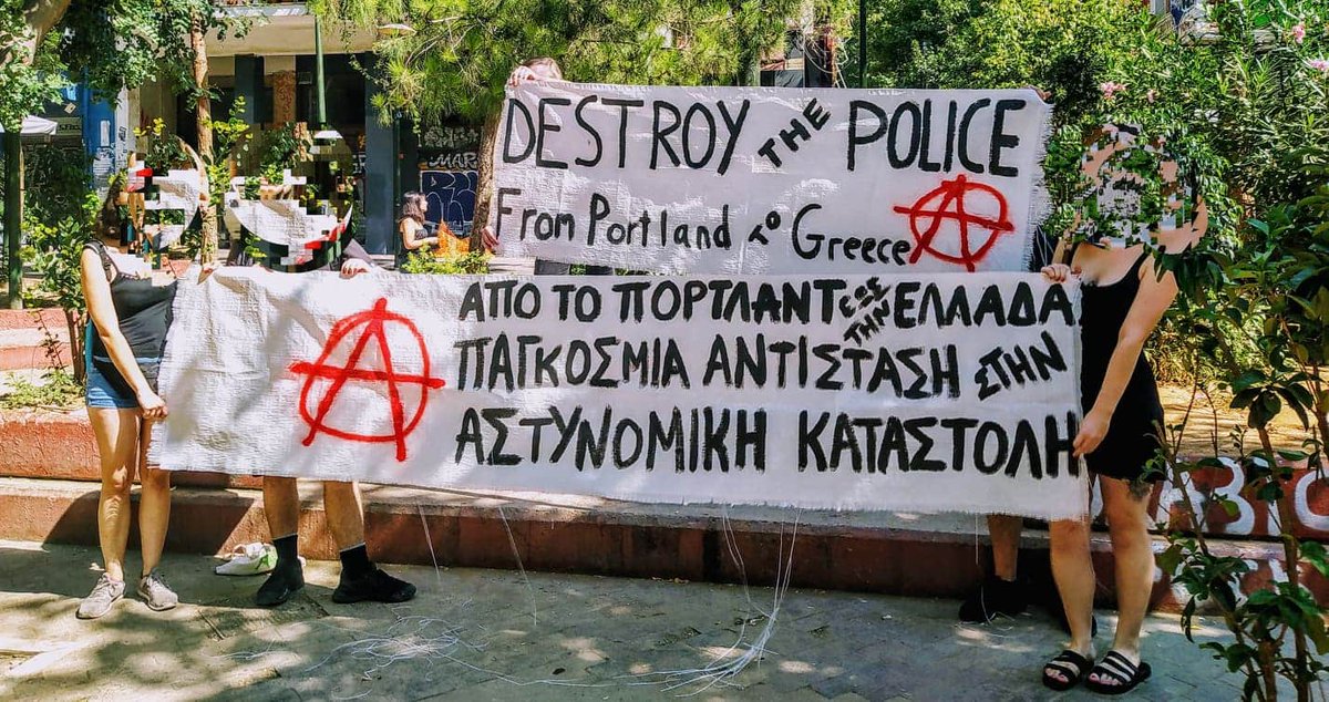 bernabeo2022's tweet photo. From #exarchia #greece with love and solidarity #antireport #BlackLivesMatter #solidarity #antifa #athenspolicestate #PortlandProtest @riotribs https://t.co/rgd7NzfXxM