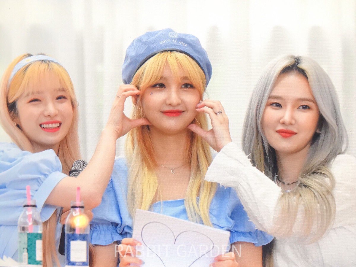 FORROYEON's tweet photo. 200725
#ANS #AngelNSoul #에이엔에스 #로연 #ROYEON #전현주 @ANS_official_ 

우리쥬쥬 사랑혀🐰💗 https://t.co/FHyyz03BYi