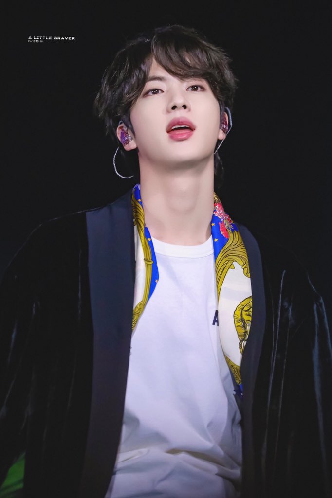 ALittleBraver92's tweet photo. 191227 KBS #Jin #진 #석진 #김석진 @BTS_twt https://t.co/r1n6WlCeki