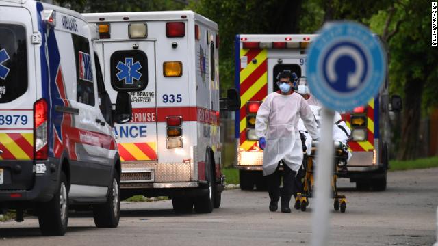 cnnbrk's tweet photo. Florida has surpassed New York in total coronavirus cases reporting a total of 414,511, according to state health agencies https://t.co/f8gKAd5Dbl https://t.co/SgpbXvXs2E